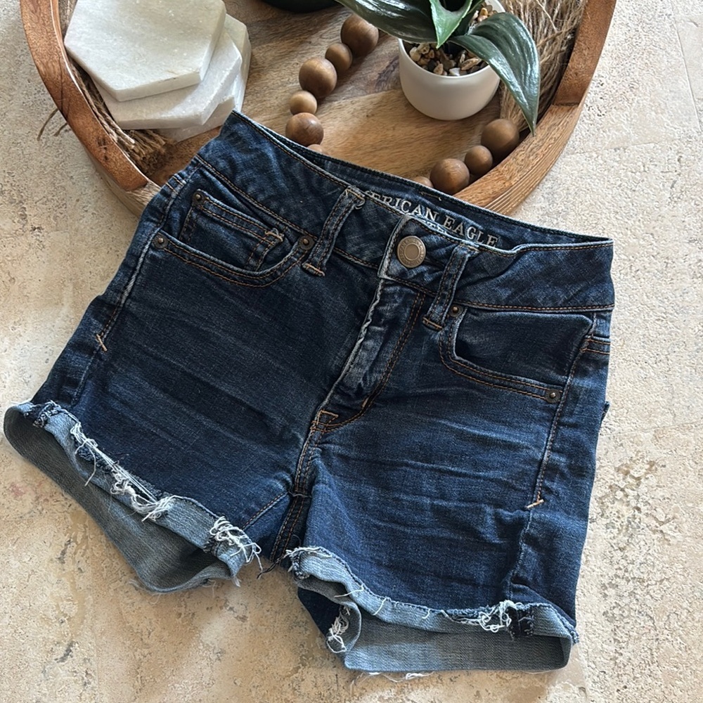 American Eagle Outfitters Blue Jean Shorts Distressed Cut-Off‎